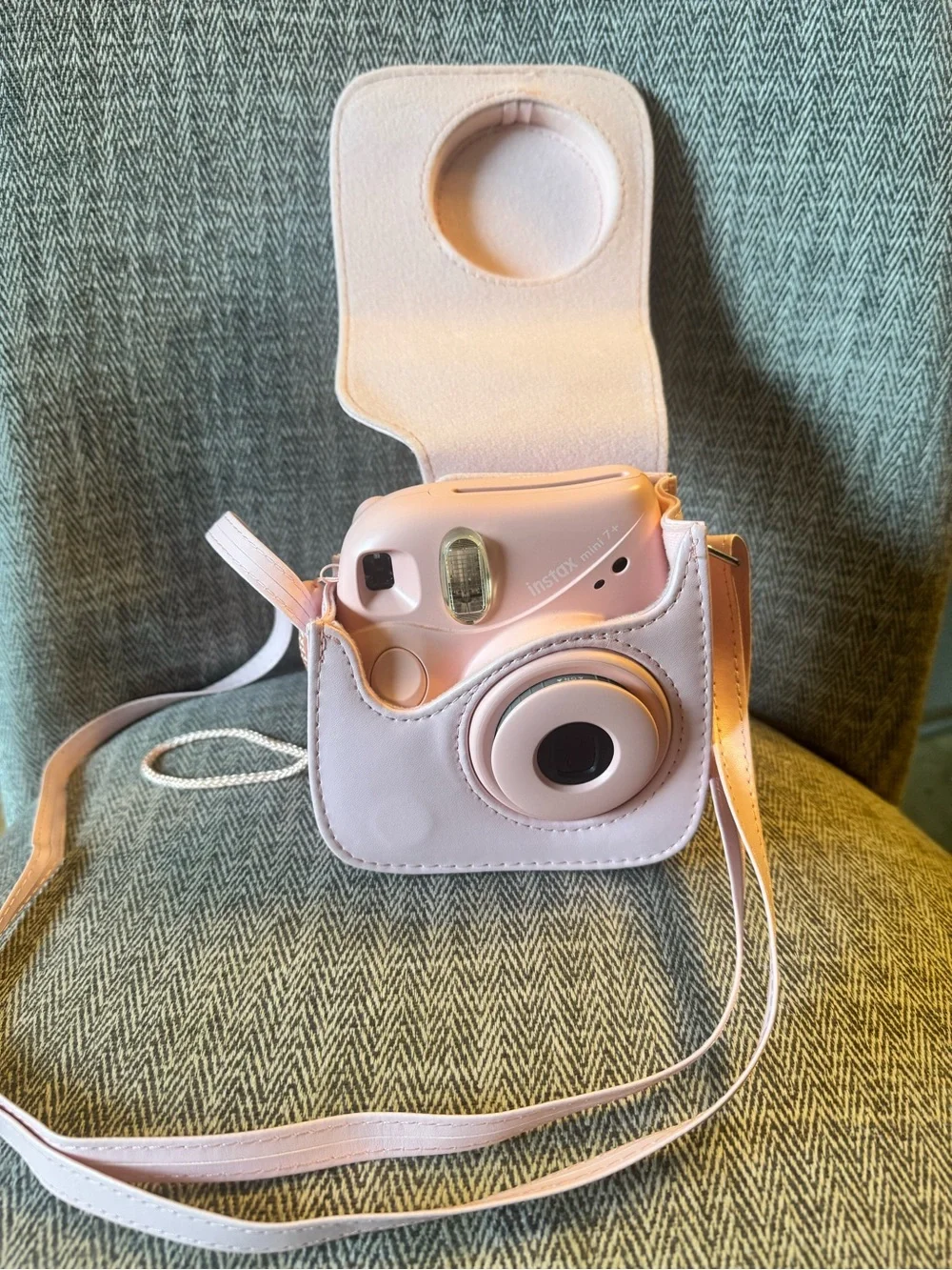 Fujifilm Instax Mini Instant Camera in Light Pink with Matching Pink Case